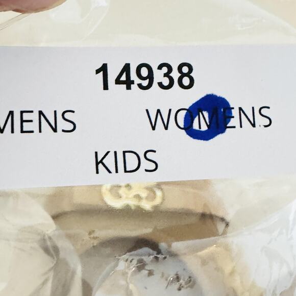 Cole Haan Shoes Womens 10 Beige Leather Bow Logo Cap Toe Pumps Slip On NEW - Picture 13 of 13